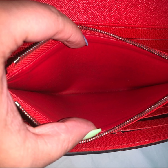 Authentic Red Louis Vuitton Epi Twist Wallet - Picture 3 of 9